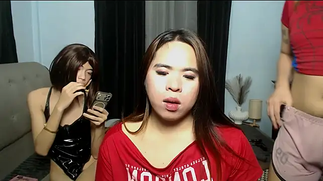 horsecock_xyra stripchat live cam model