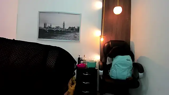 Cheryl_JONES stripchat live cam model