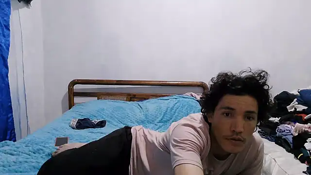 luxandracon23 stripchat live cam model