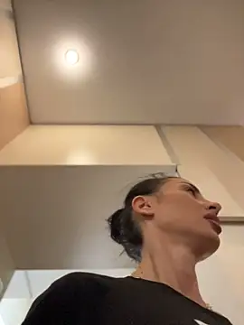 FeetVibe stripchat live cam model