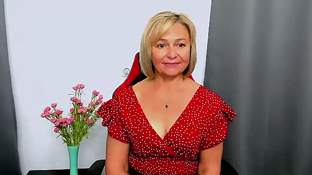 MarieneHot stripchat live cam model