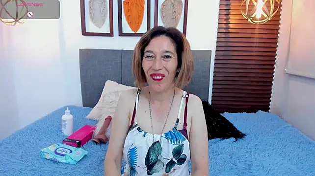 Margott_mature stripchat live cam model
