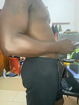 Pornhouse420 stripchat live cam model