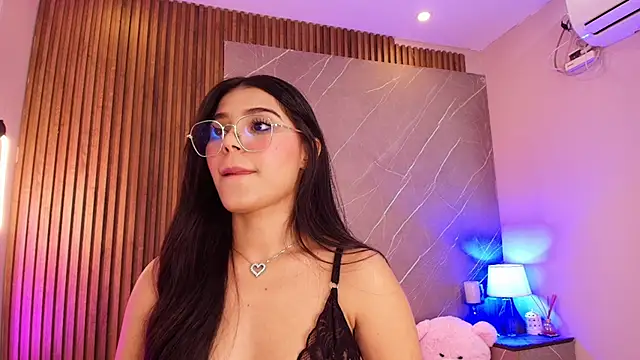 ariana_jhonson1 stripchat live cam model