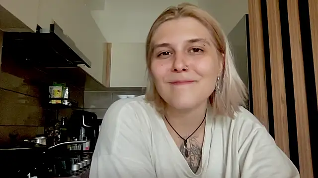 Ella_Bloom stripchat live cam model