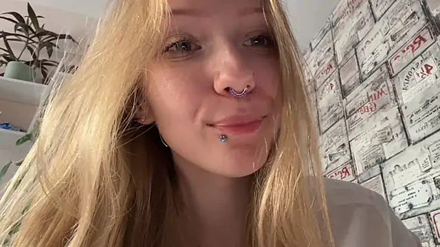 BivalentFalloff stripchat live cam model