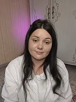 LunaSkyGlow stripchat live cam model