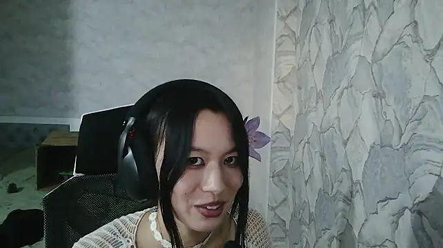 JacklynGingrich stripchat live cam model
