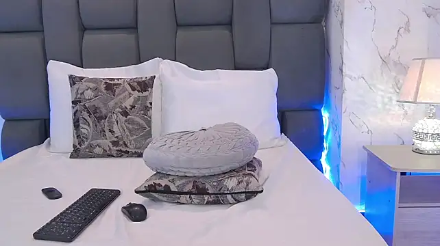 Chloe-palmer stripchat live cam model