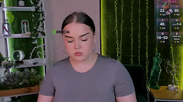 ember_rey stripchat live cam model