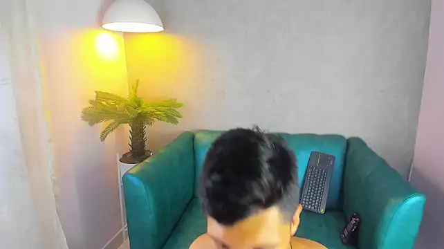 Julian_Fiire stripchat live cam model
