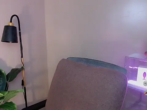 AlodiaOfCums stripchat live cam model