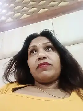 Mahi_2226 stripchat live cam model