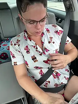 MamaSpicy stripchat live cam model