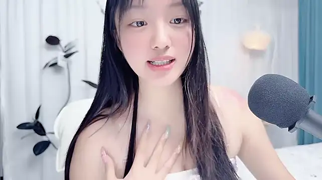 Winnie666999 stripchat live cam model