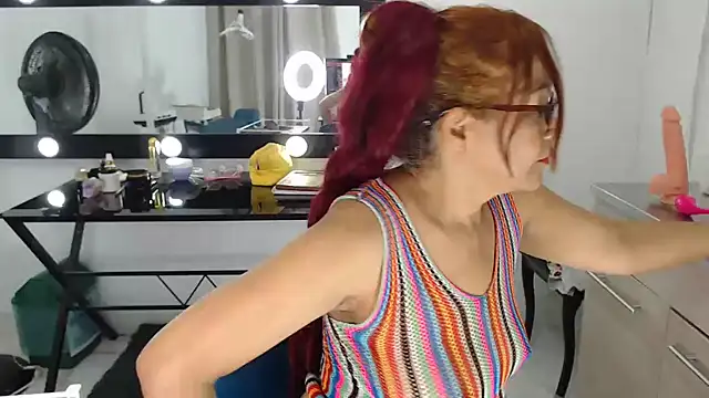 keyla-sensual stripchat live cam model