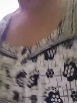 arushi9490 stripchat live cam model