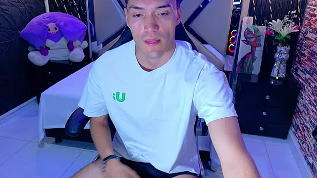 Aron_Darkx stripchat live cam model