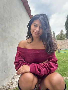 sexi_noemi stripchat live cam model