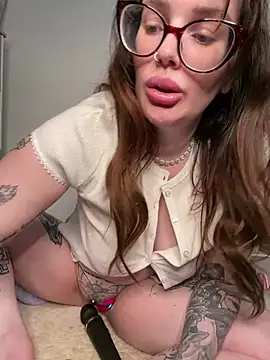 Mona-Peaches stripchat live cam model