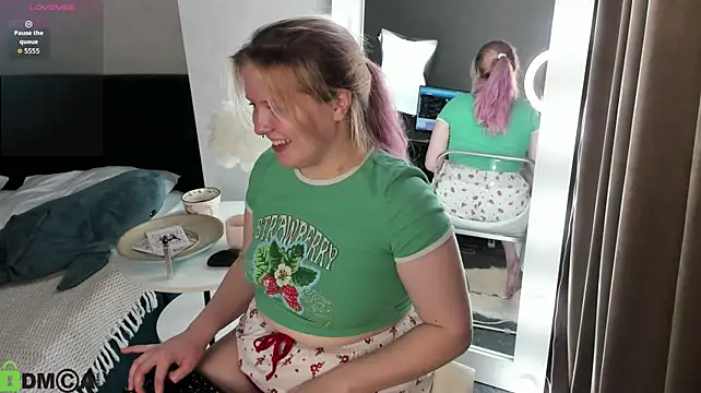 SunshyRose stripchat live cam model