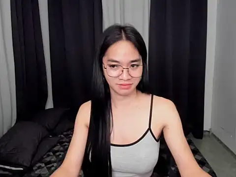 SexyAsianMarian stripchat live cam model