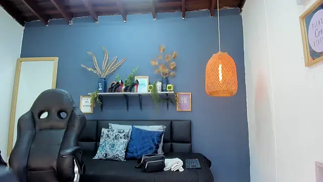yessila_parker stripchat live cam model