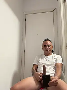 mateocali25 stripchat live cam model