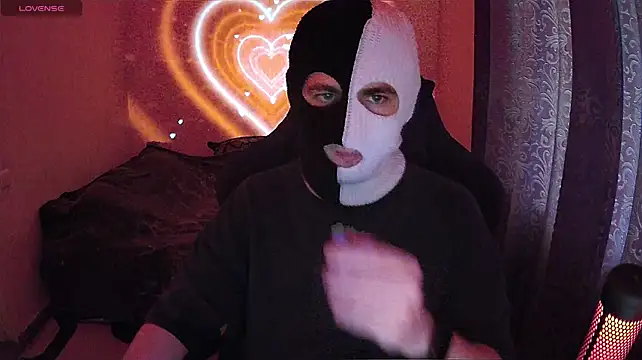 ZXCENSORED- stripchat live cam model
