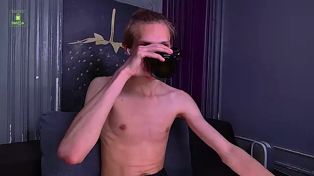 Fred_benson stripchat live cam model