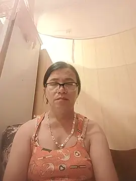 Chilly-wet stripchat live cam model