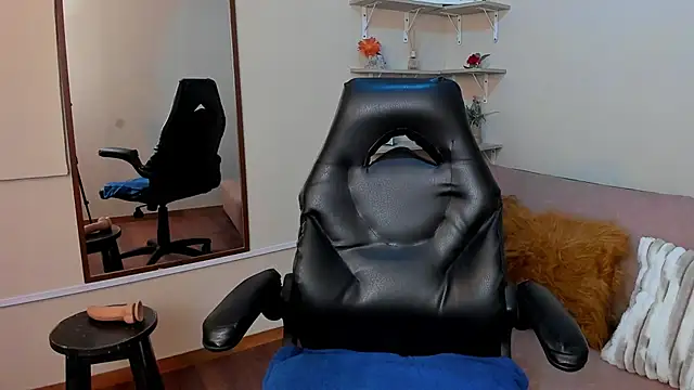 kevin_23_ stripchat live cam model
