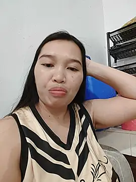 sassygirl20 stripchat live cam model