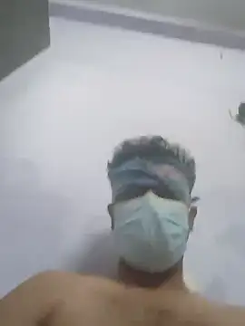 kissassssss stripchat live cam model