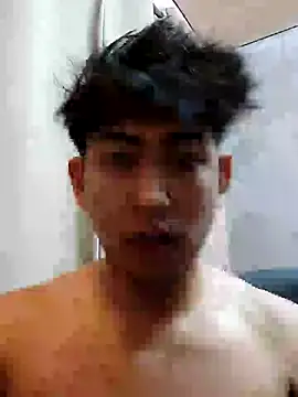 Crew289 stripchat live cam model