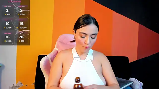 IsabellaaJoness stripchat live cam model