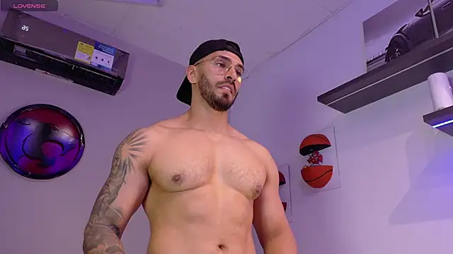 tony_muscle stripchat live cam model