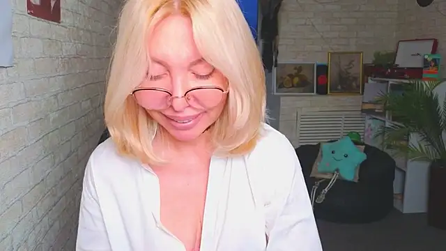 Wendy_Waves stripchat live cam model