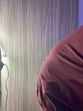 Goldenknight33 stripchat live cam model