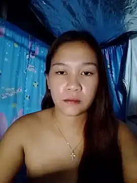 sheriesassyann stripchat live cam model