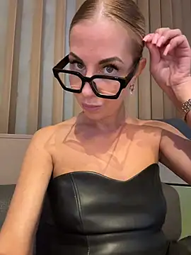 LisaMurr stripchat live cam model