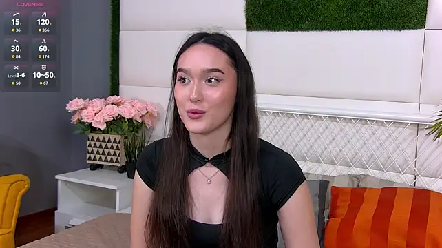 LindaMaxx stripchat live cam model