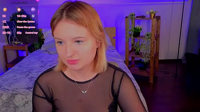 Eevangelinee stripchat live cam model
