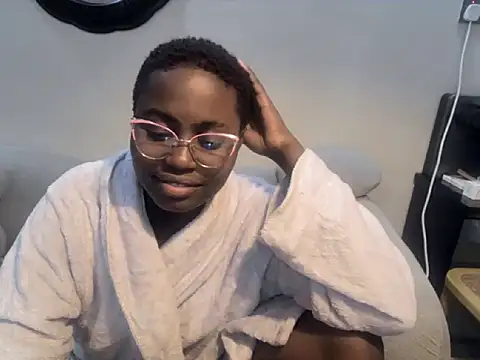 sweetsin12 stripchat live cam model