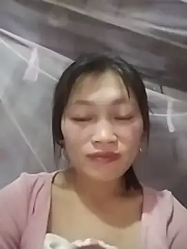 Buong-binh stripchat live cam model