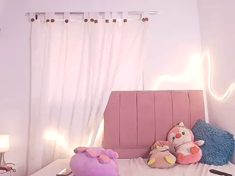 dulcegatitaa2 stripchat live cam model