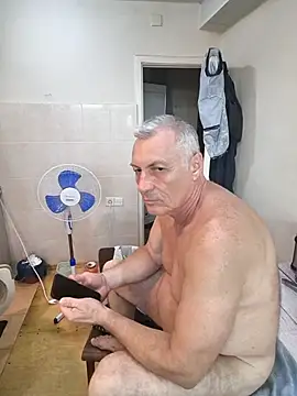 _lady_red_ stripchat live cam model