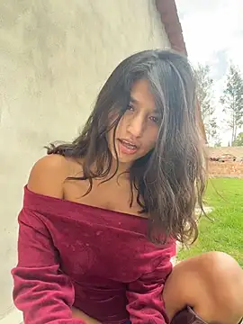 sexi_noemi stripchat live cam model