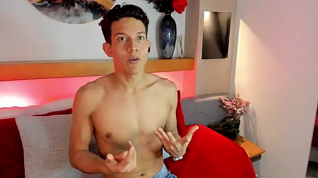 LevinFox stripchat live cam model