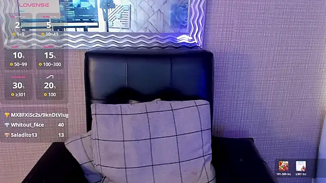 miahills__ stripchat live cam model